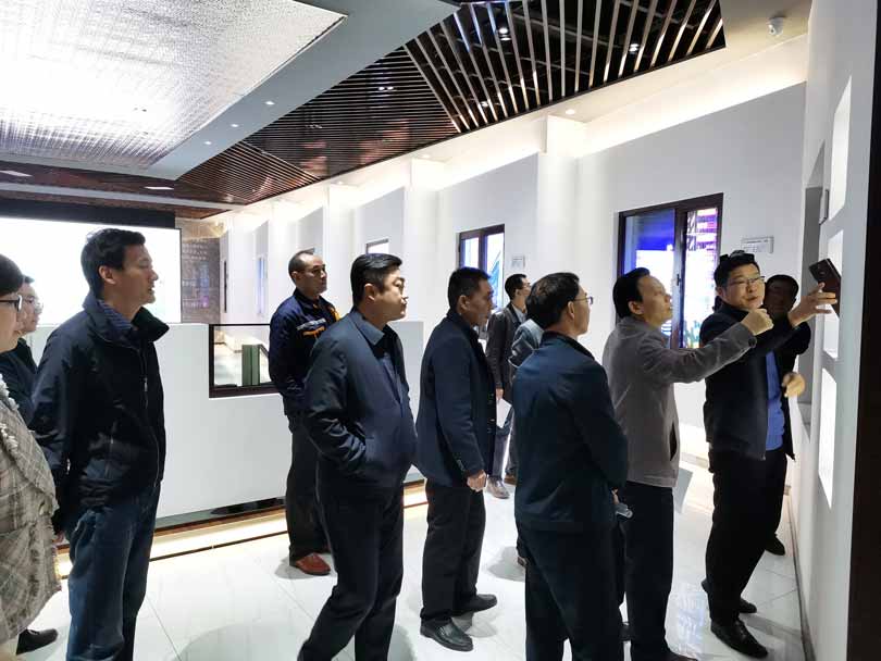 泰安市科技局和寧陽(yáng)縣領(lǐng)導(dǎo)前來(lái)對(duì)泰安市超低能耗高分子復(fù)合材料創(chuàng)新創(chuàng)業(yè)共同體進(jìn)行調(diào)研驗(yàn)收3 泰安市科技局和寧陽(yáng)縣領(lǐng)導(dǎo)前來(lái)對(duì)泰安市超低能耗高分子復(fù)合材料創(chuàng)新創(chuàng)業(yè)共同體進(jìn)行調(diào)研驗(yàn)收3